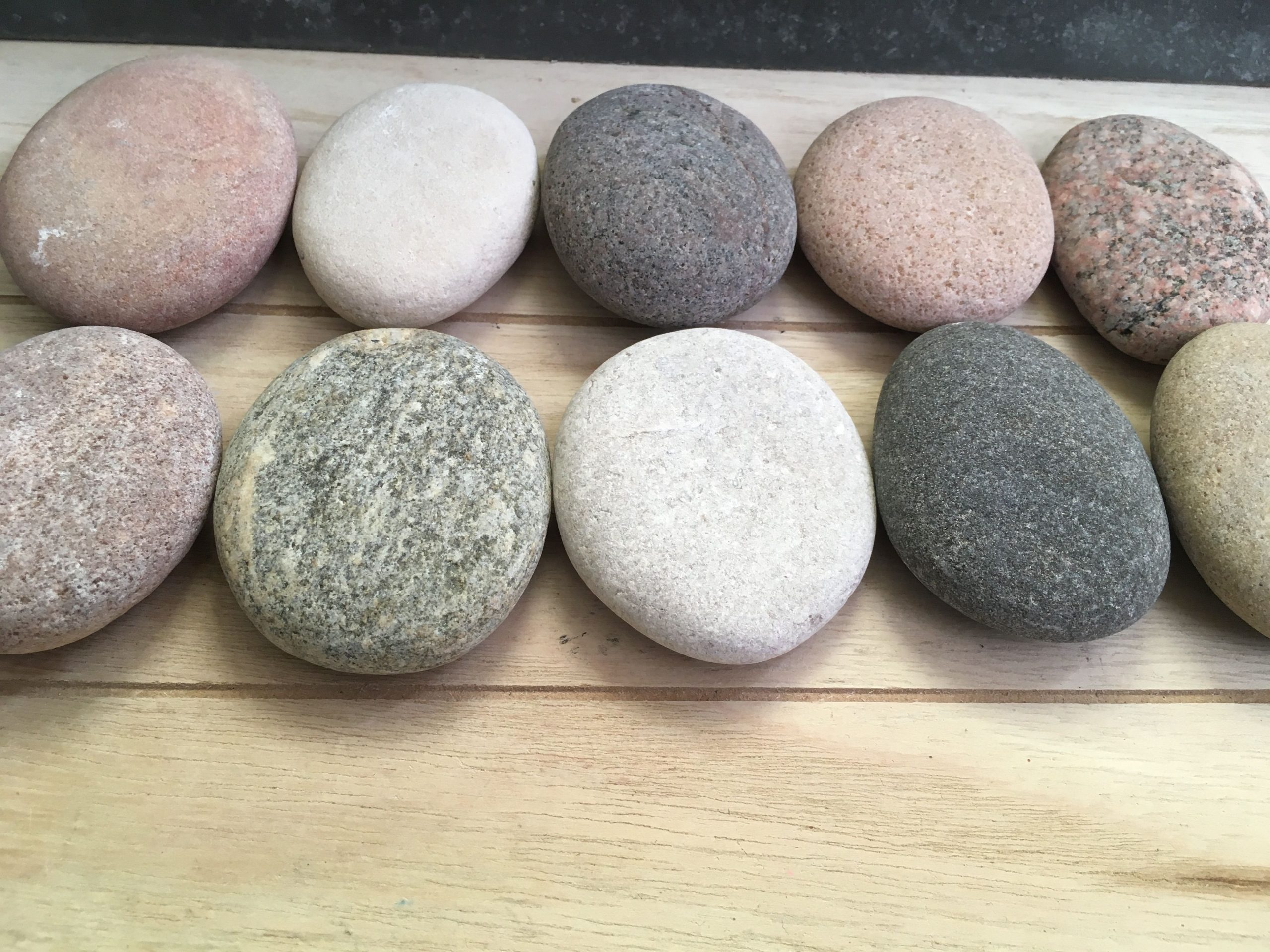fish tank stones
